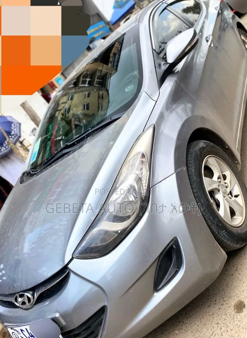 Hyundai Avante 2013 Silver