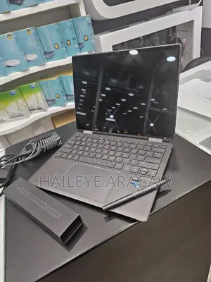 New Laptop HP Spectre 14 16GB Intel Core I7 SSD 1T