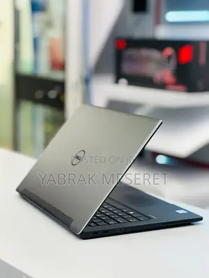 New Laptop Dell 8GB Intel Core I7 SSD 256GB