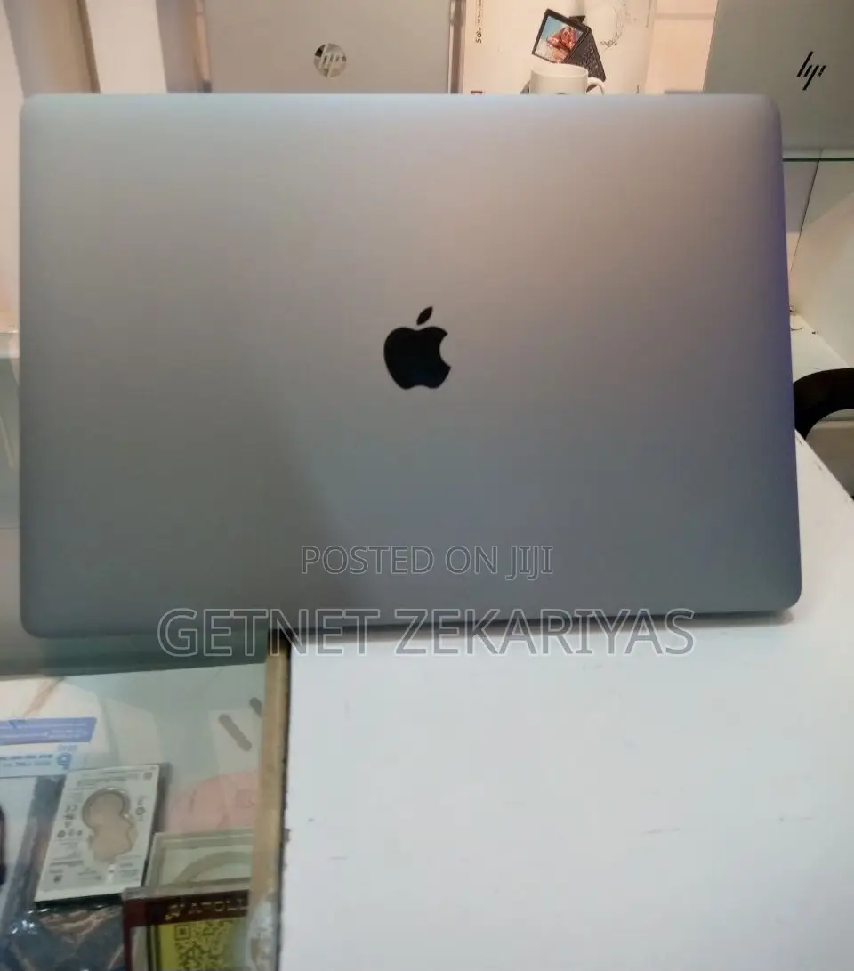New Laptop Apple MacBook Pro 2019 16GB Intel Core i7 SSD 512GB
