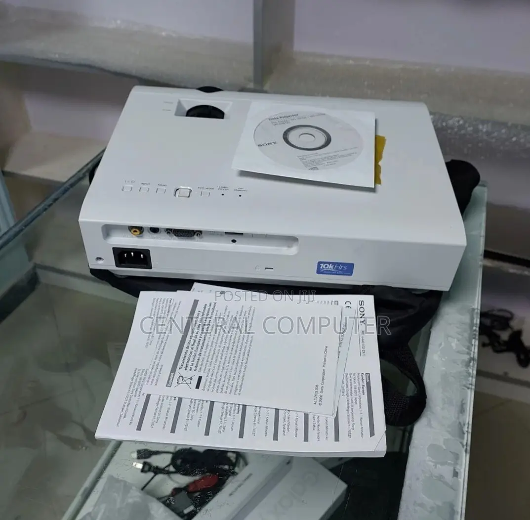 Brand New Sony Projector Dx 102