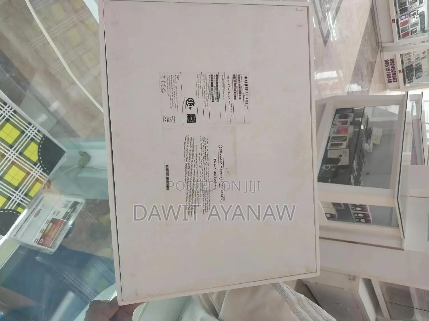 New Laptop Apple MacBook Pro 2022 M2 8GB Apple M2 SSD 512GB