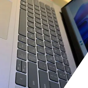 New Laptop Dell Inspiron 15 16GB Intel Core I7 SSD 512GB