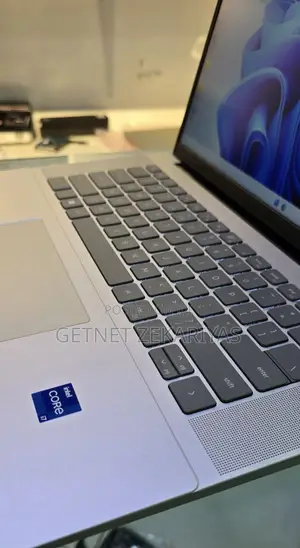 New Laptop Dell Inspiron 15 16GB Intel Core I7 SSD 512GB