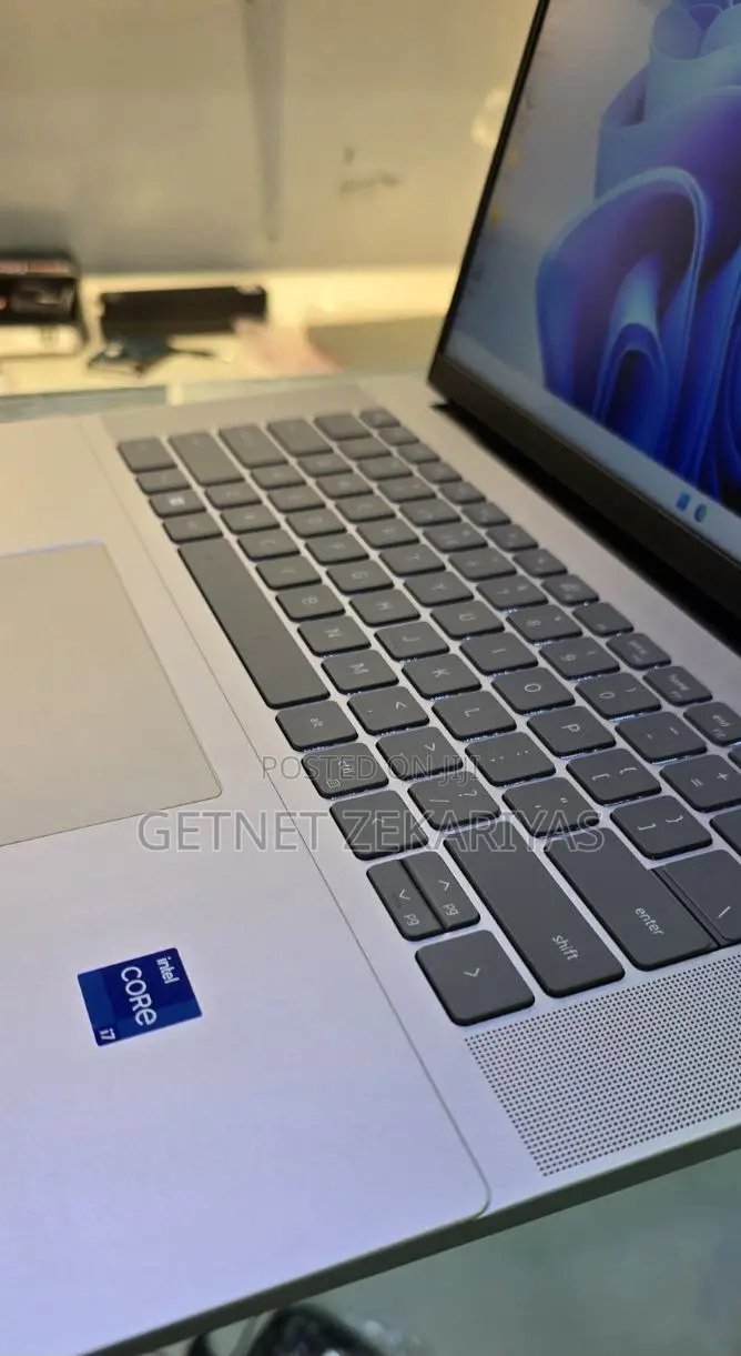 New Laptop Dell Inspiron 15 16GB Intel Core I7 SSD 512GB