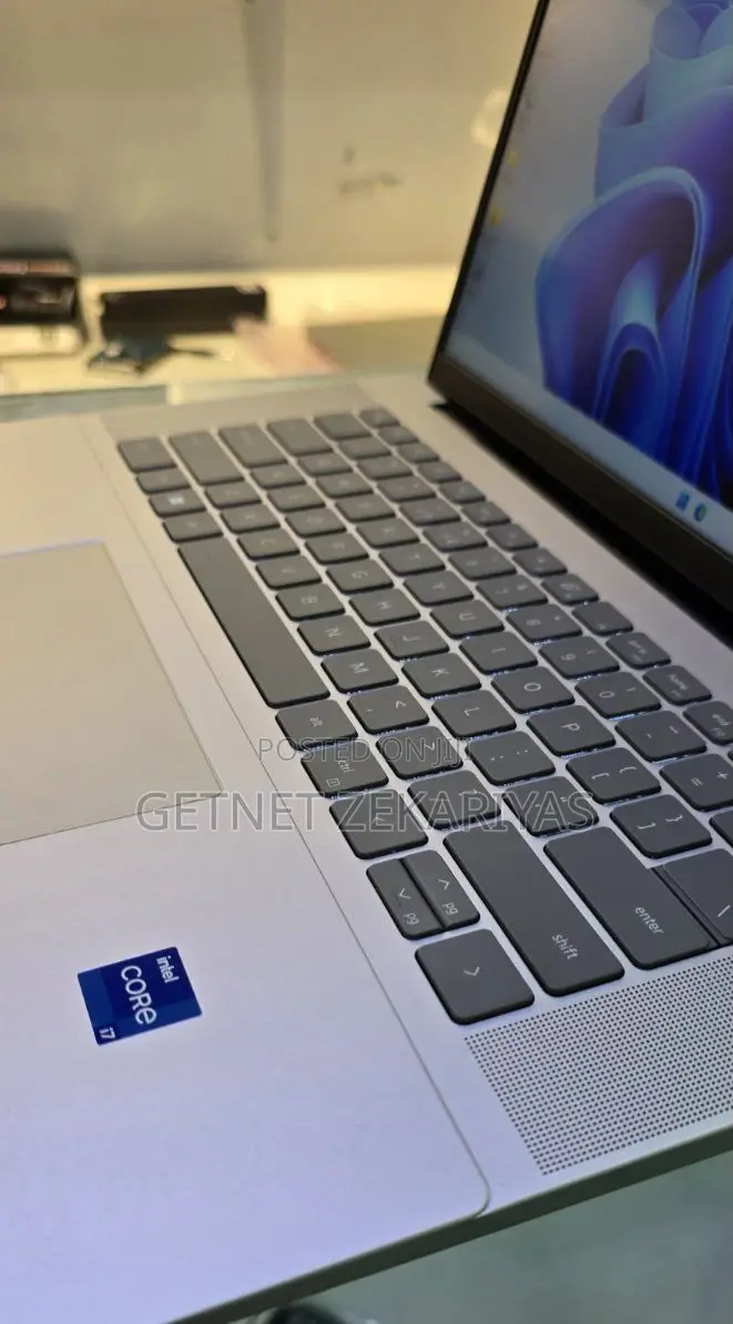 New Laptop Dell Inspiron 15 16GB Intel Core I7 SSD 512GB