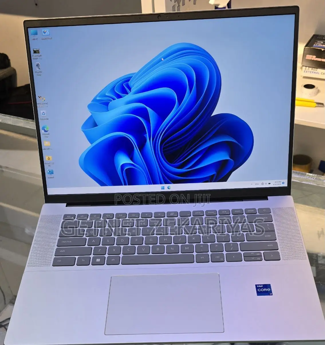 New Laptop Dell Inspiron 15 16GB Intel Core I7 SSD 512GB