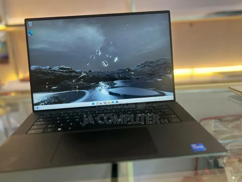 New Laptop Dell XPS 15 16GB Intel Core I7 SSD 512GB