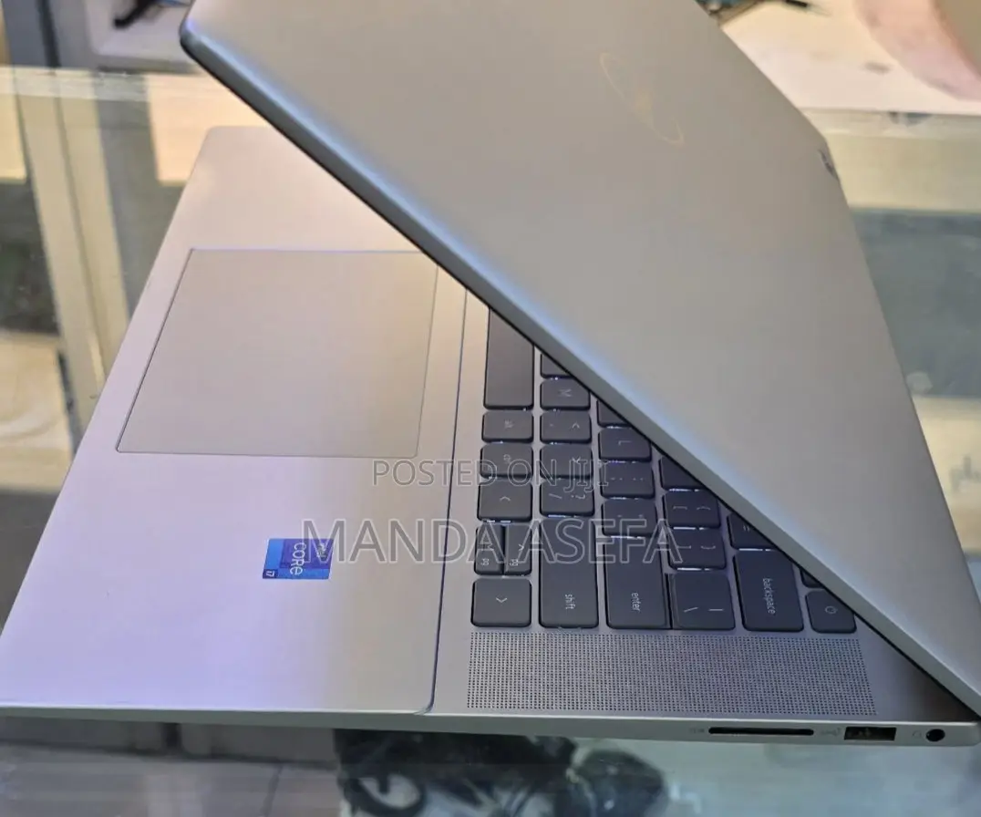 New Laptop Dell Inspiron 15 16GB Intel Core I7 SSD 512GB