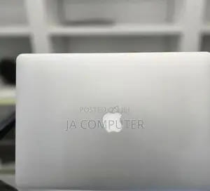 New Laptop Apple MacBook Pro 2015 16GB Intel Core I7 SSD 1T