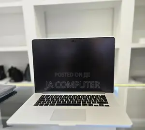Photo - New Laptop Apple MacBook Pro 2015 16GB Intel Core I7 SSD 1T