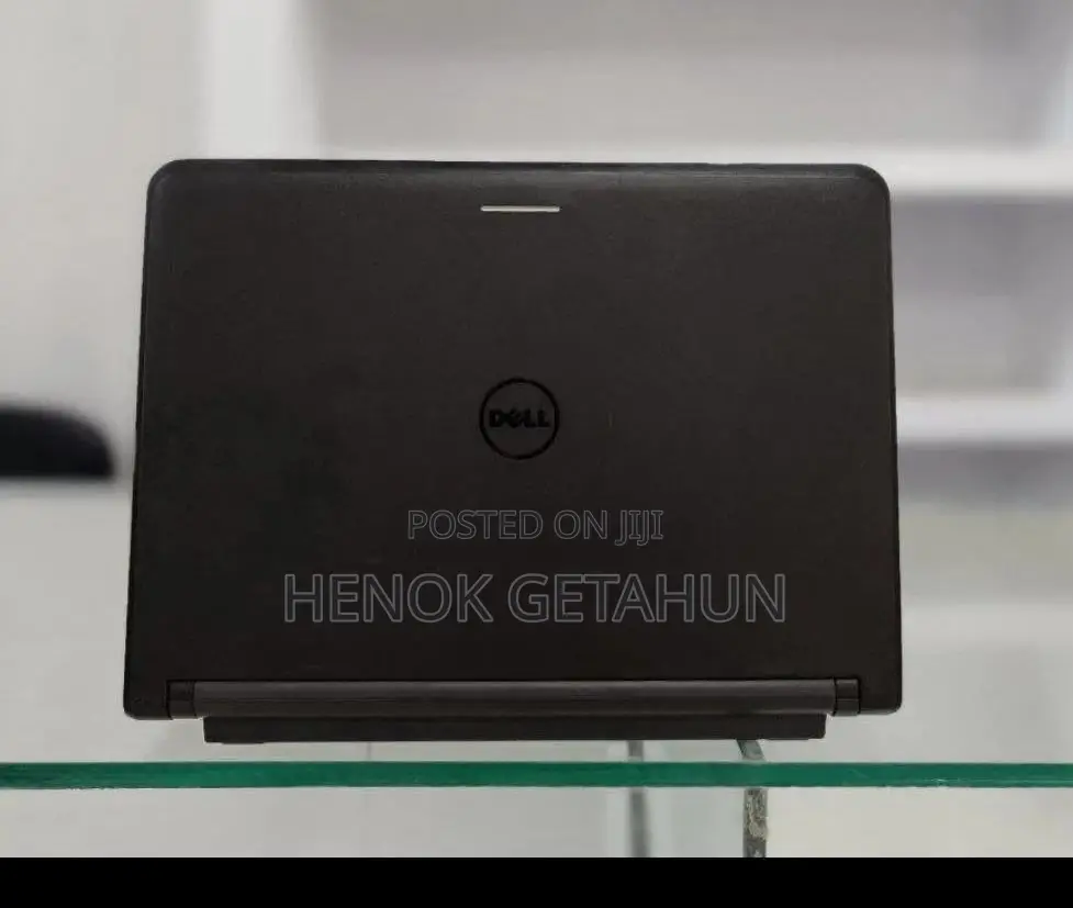 New Laptop Dell Latitude 5310 4GB Intel Core i5 HDD 500GB