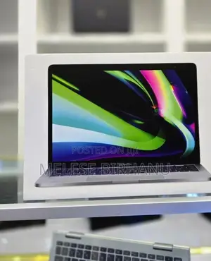 New Laptop Apple MacBook Pro 2022 M2 8GB Apple M2 SSD 512GB