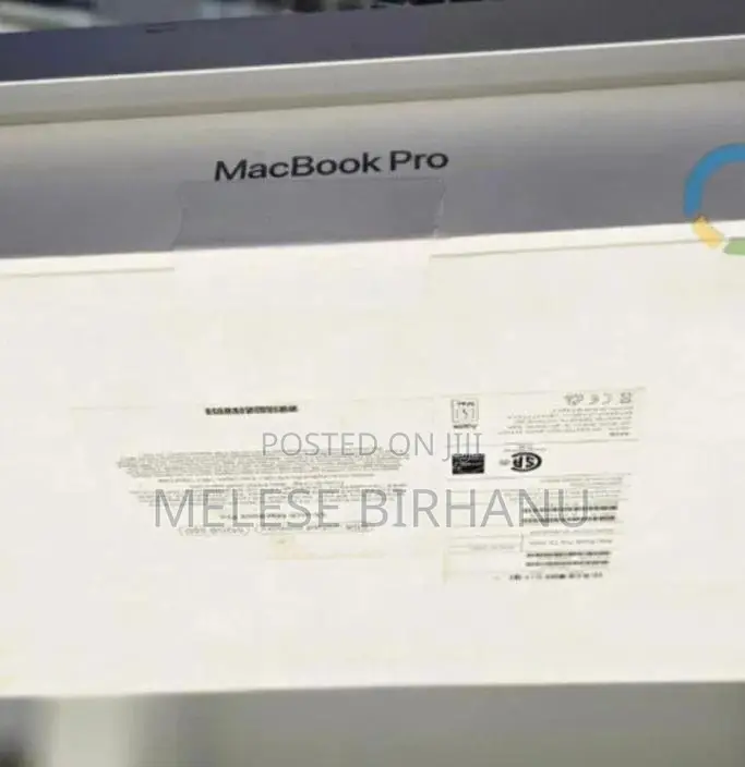 New Laptop Apple MacBook Pro 2022 M2 8GB Apple M2 SSD 512GB