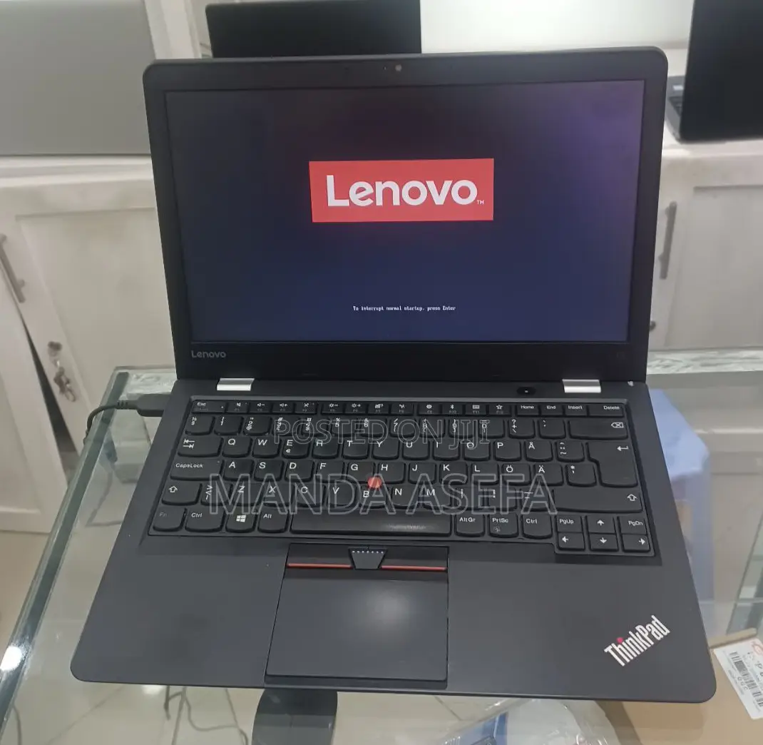 New Laptop Lenovo ThinkPad Yoga 8GB Intel Core I3 SSD 256GB