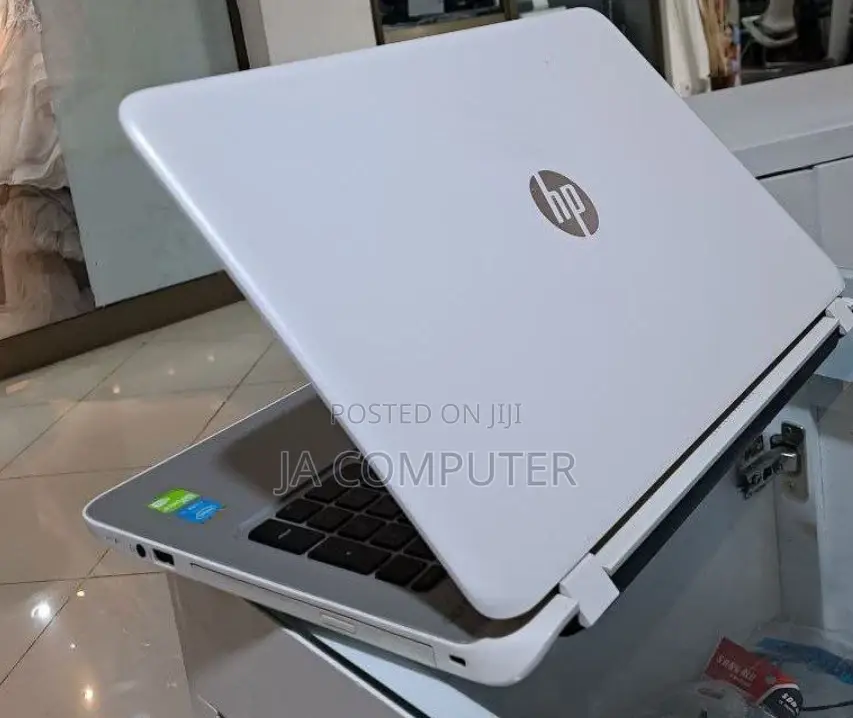 New Laptop HP Pavilion 15 8GB Intel Core I5 HDD 1T