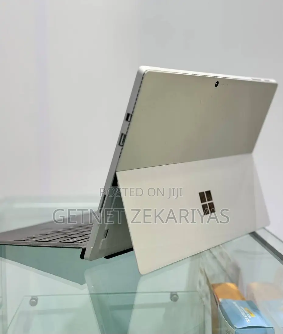 New Laptop Microsoft Surface Pro 4 8GB Intel Core I5 SSD 256GB