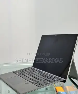 New Laptop Microsoft Surface Pro 4 8GB Intel Core I5 SSD 256GB
