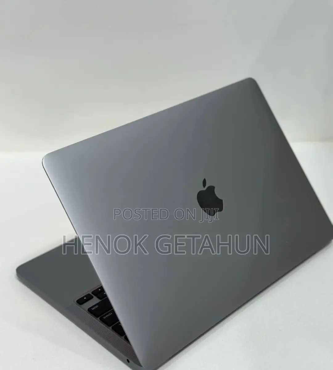 New Laptop Apple MacBook Pro 2020 M1 8GB Apple M1 Pro SSD 256GB