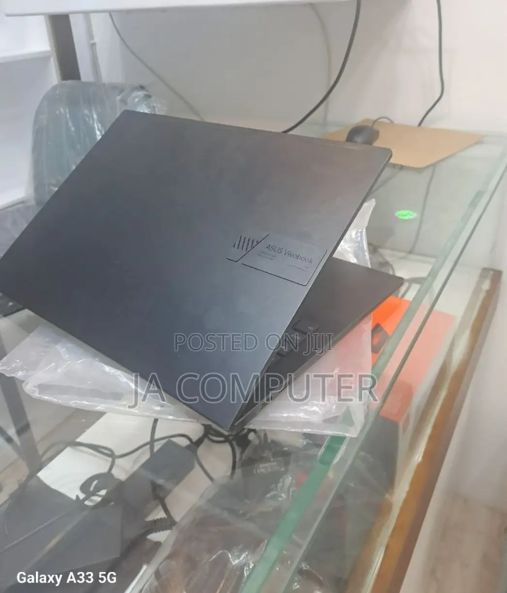 New Laptop Asus VivoBook 15 X505BA 16GB AMD Ryzen 9 SSD 1T