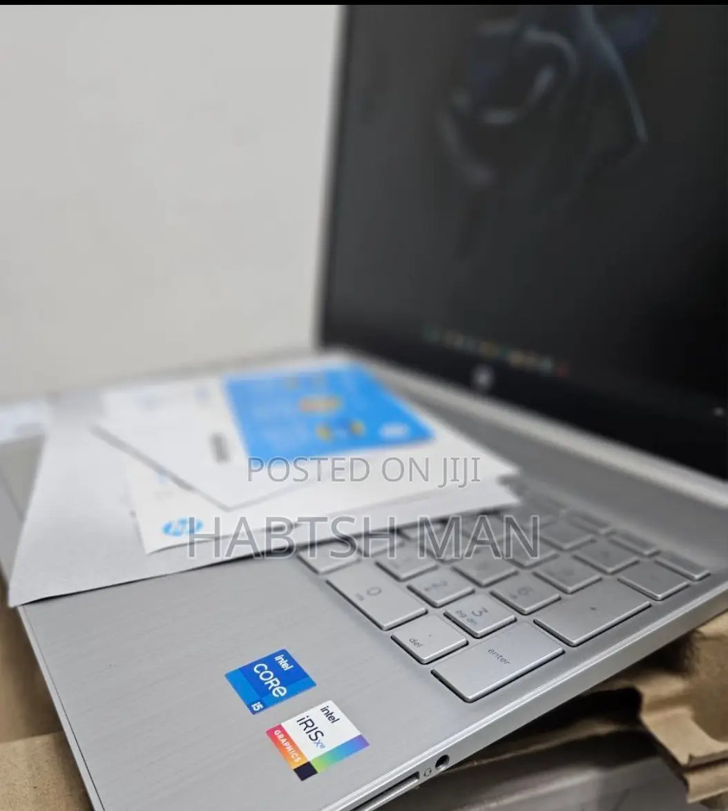 New Laptop HP Stream Notebook 8GB Intel Core I5 SSD 256GB