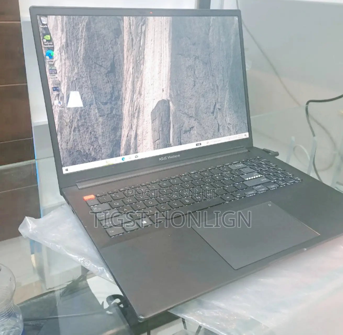 New Laptop Asus VivoBook 15 X505BA 16GB AMD Ryzen 9 SSD 1T