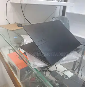 Photo - New Laptop Asus VivoBook 15 X505BA 16GB AMD Ryzen 9 SSD 1T