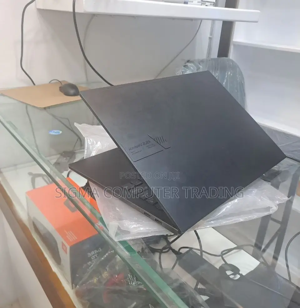 New Laptop Asus VivoBook 15 X505BA 16GB AMD Ryzen 9 SSD 1T