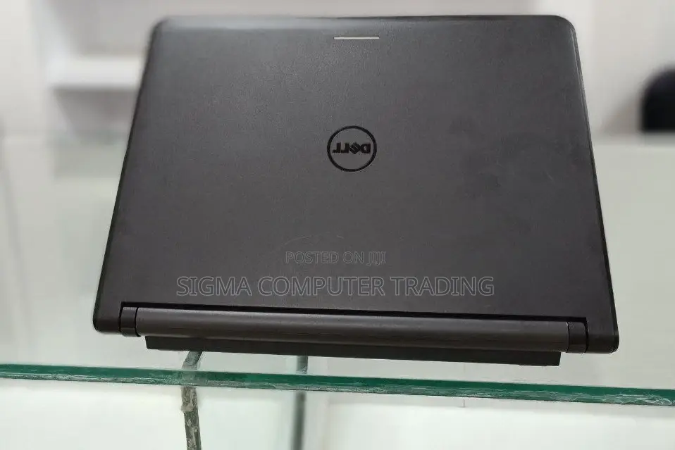 Laptop Dell Latitude 3330 4GB Intel Core I5 HDD 500GB