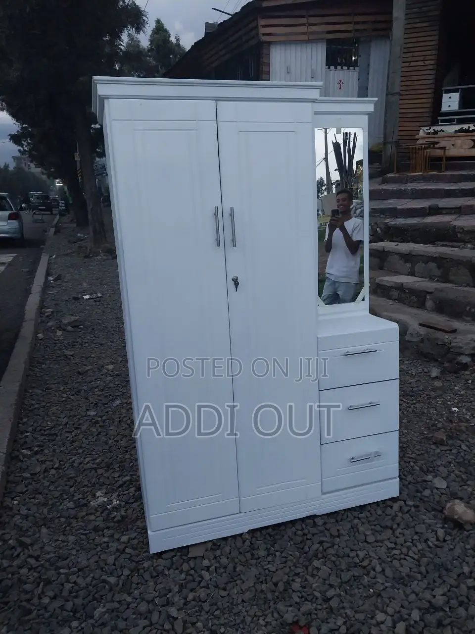 1.20 ቁምሳጥን