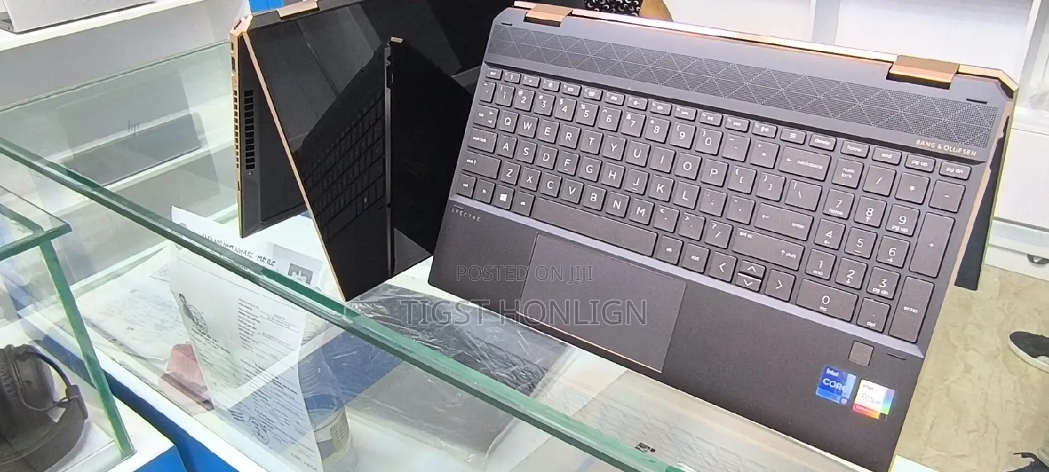 New Laptop HP Spectre 16GB Intel Core I7 SSD 512GB