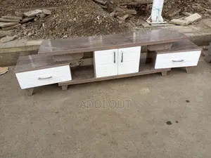 Photo - 1.50 ቲቪ ስታንድ