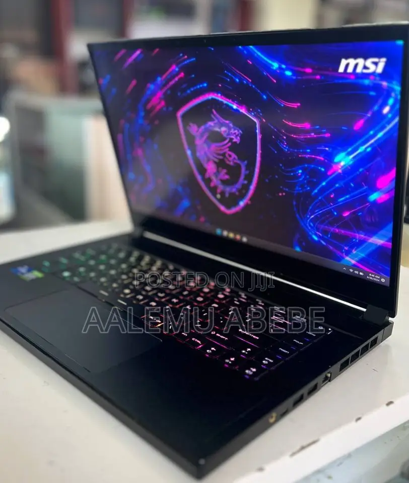 New Laptop MSI GP75 Leopard 16GB Intel Core I7 SSD 1T