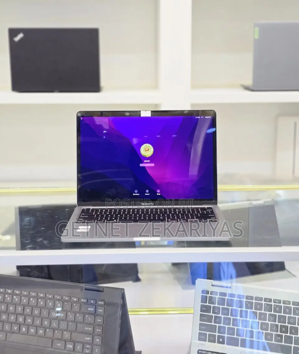 New Laptop Apple MacBook Pro 2018 32GB Intel Core I9 SSD 1T