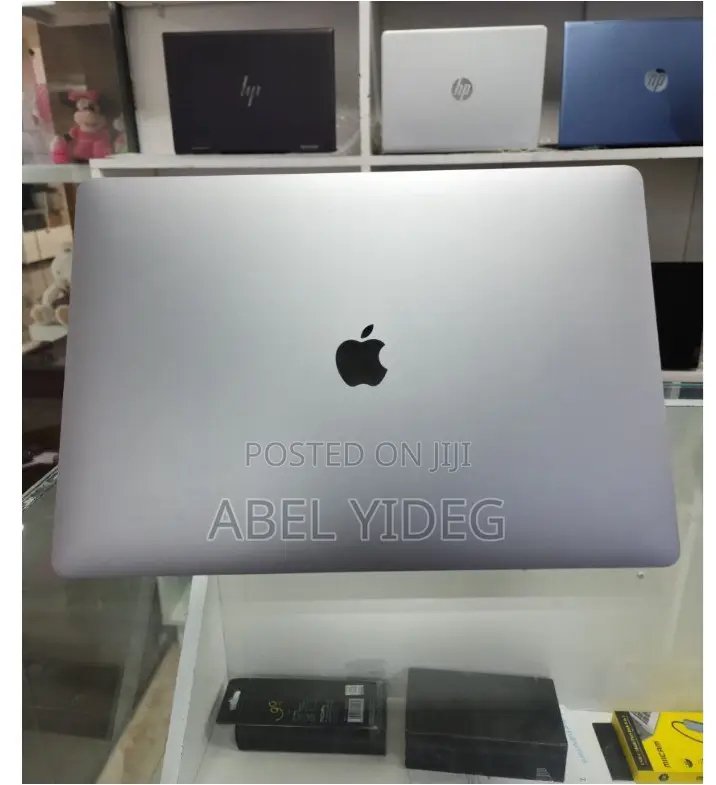 New Laptop Apple MacBook Pro 2018 32GB Intel Core I9 SSD 1T