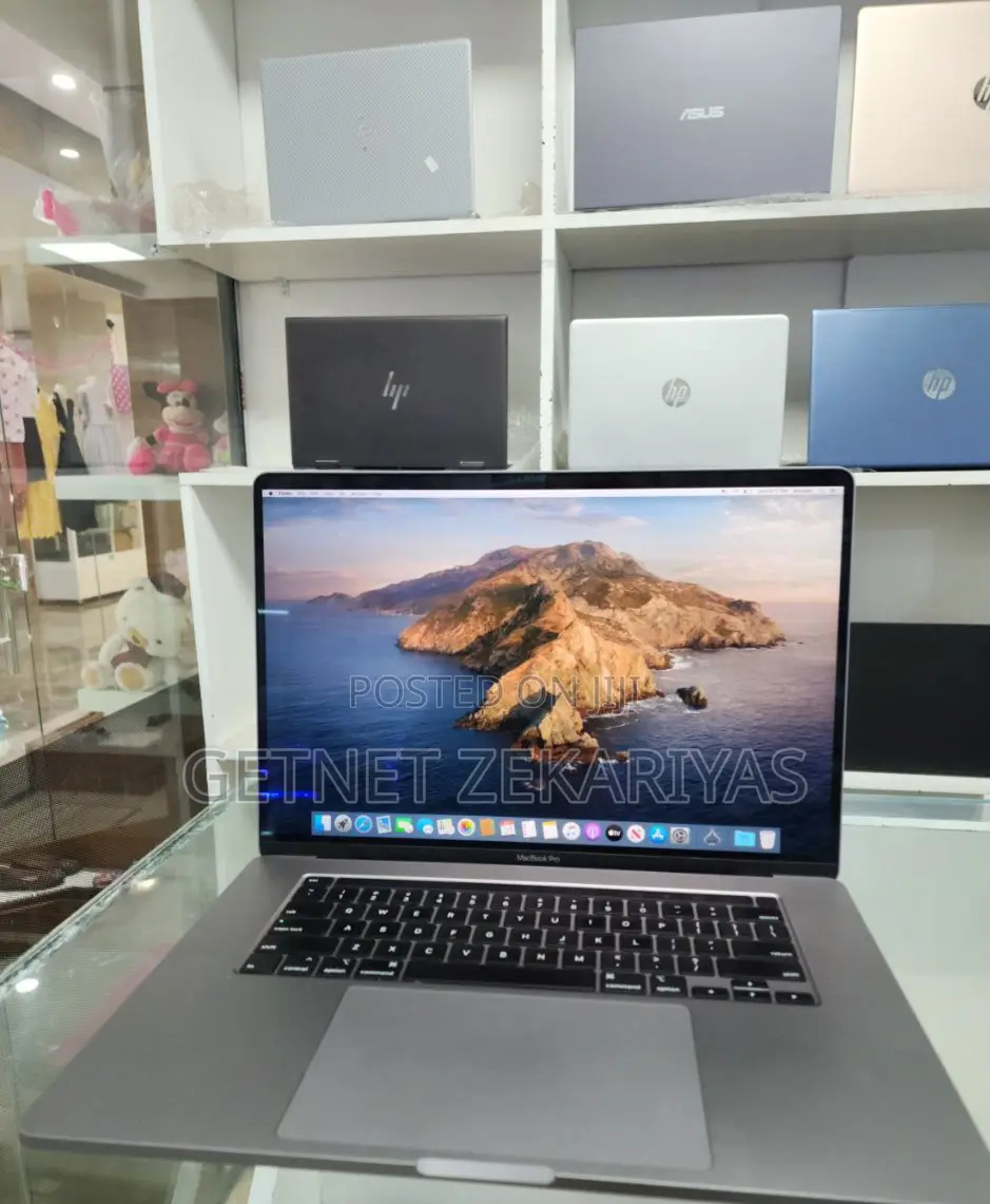 New Laptop Apple MacBook Pro 2019 16GB Intel Core I7 SSD 512GB