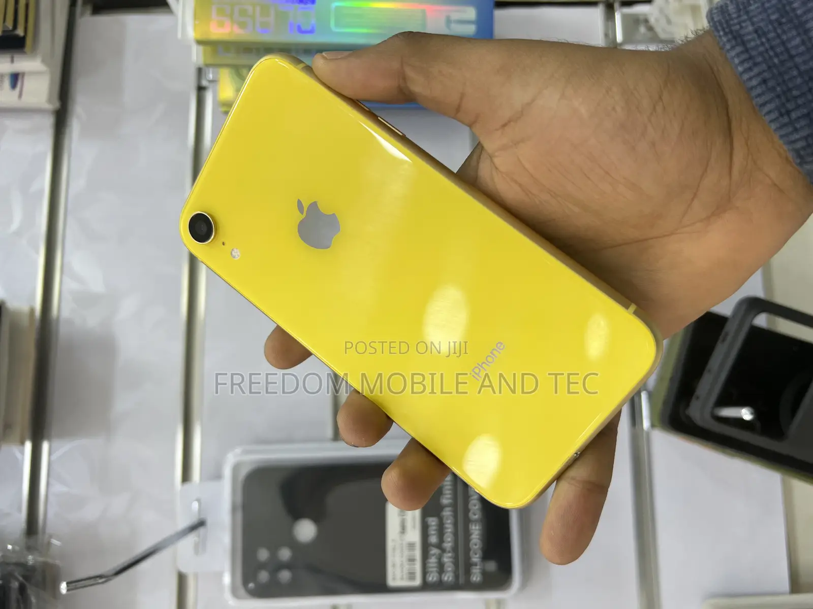 Apple iPhone XR 64 GB