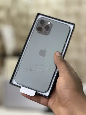 Photo - New Apple iPhone 12 Pro 128 GB Black