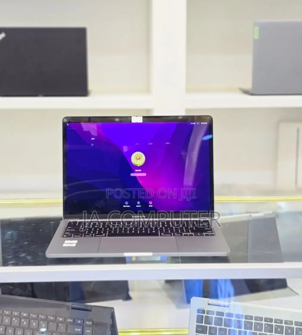 New Laptop Apple MacBook 2018 32GB Intel Core I9 SSD 1T