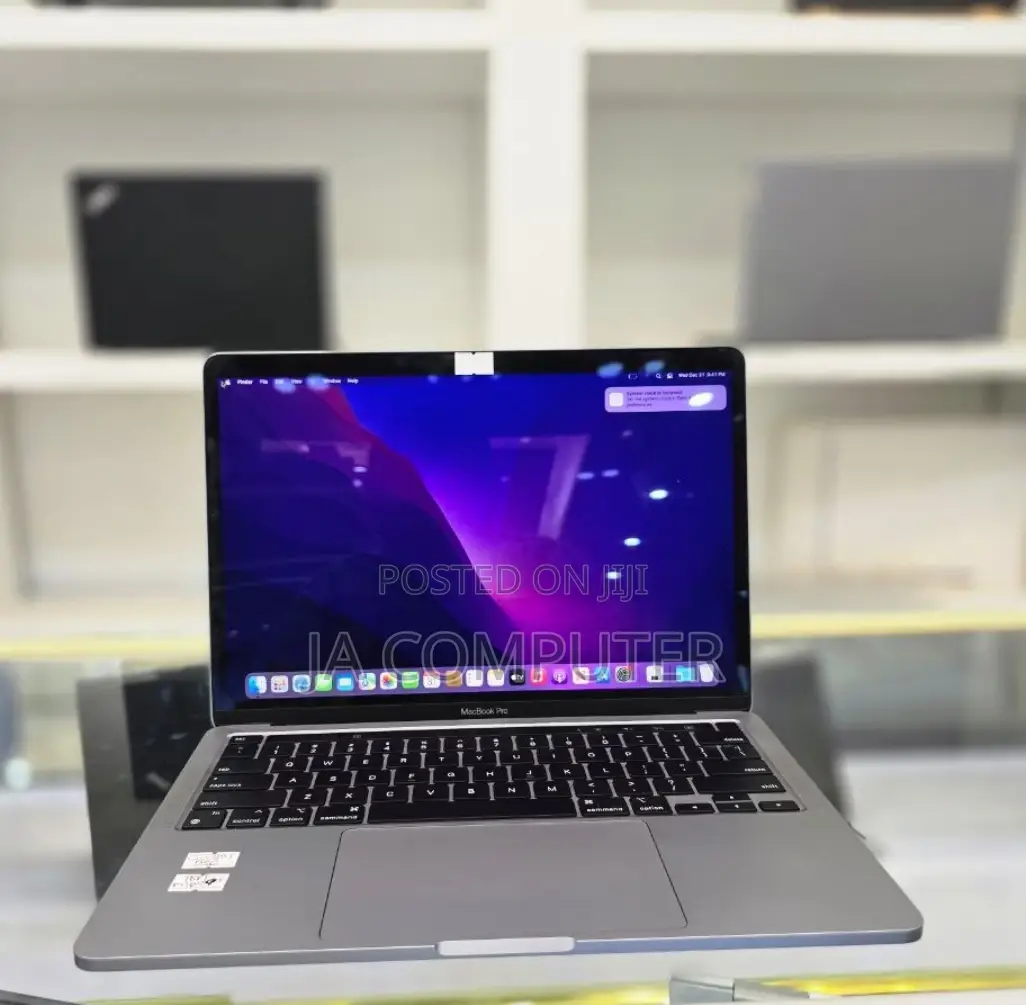 New Laptop Apple MacBook 2018 32GB Intel Core I9 SSD 1T
