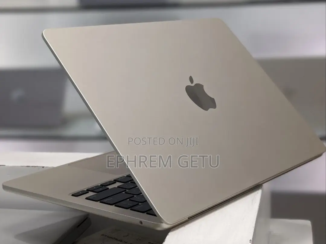 New Laptop Apple MacBook Air 2022 M2 8GB Apple M2 SSD 256GB