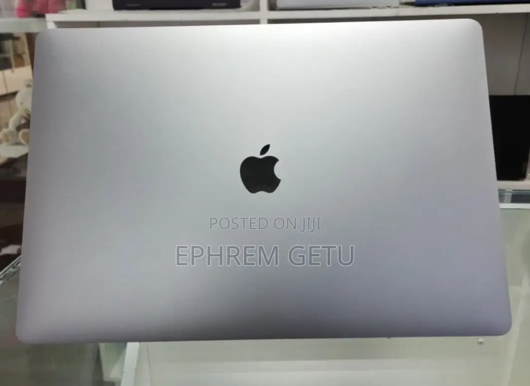 New Laptop Apple MacBook Pro 2019 16GB Intel Core I7 SSD 512GB
