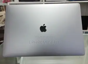 Photo - New Laptop Apple MacBook Pro 2019 16GB Intel Core I7 SSD 512GB