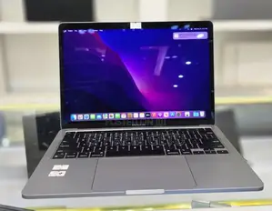 New Laptop Apple MacBook Pro 2018 32GB Intel Core I9 SSD 1T