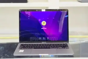 New Laptop Apple MacBook Pro 2018 32GB Intel Core I9 SSD 1T