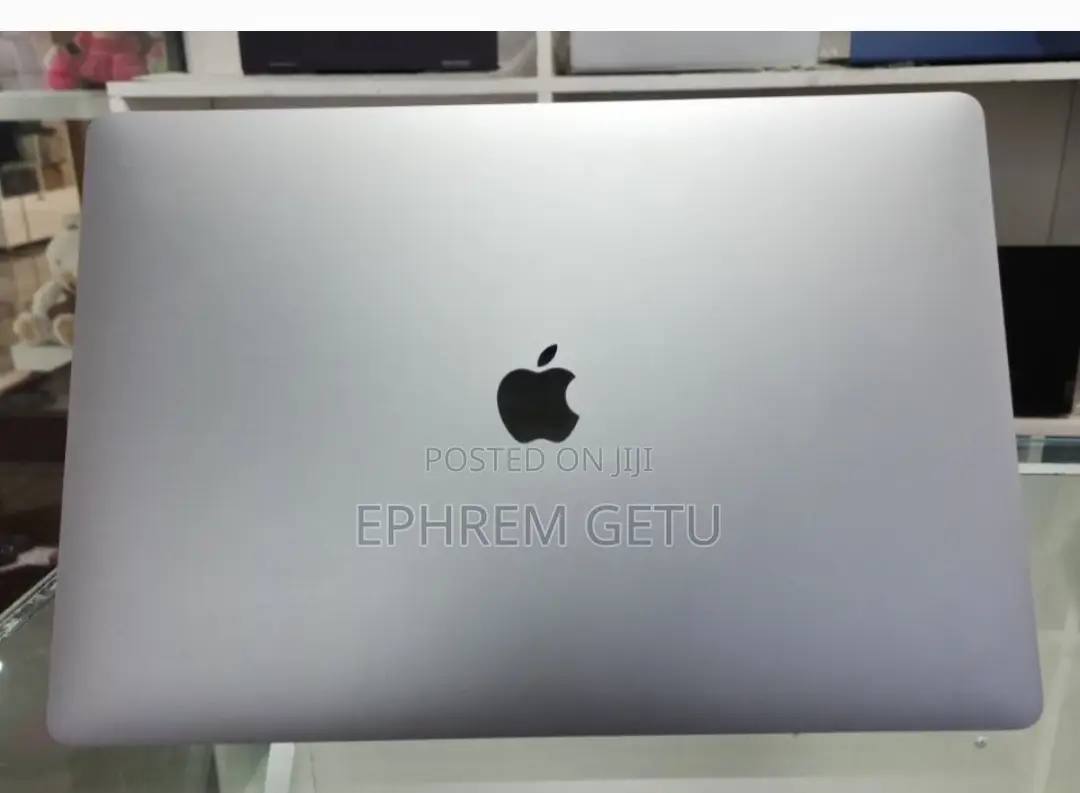 New Laptop Apple MacBook Pro 2018 32GB Intel Core I9 SSD 1T