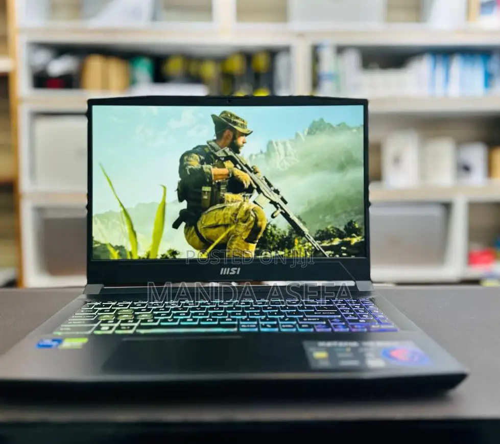 New Laptop MSI Katana 15 16GB Intel Core I7 SSD 512GB