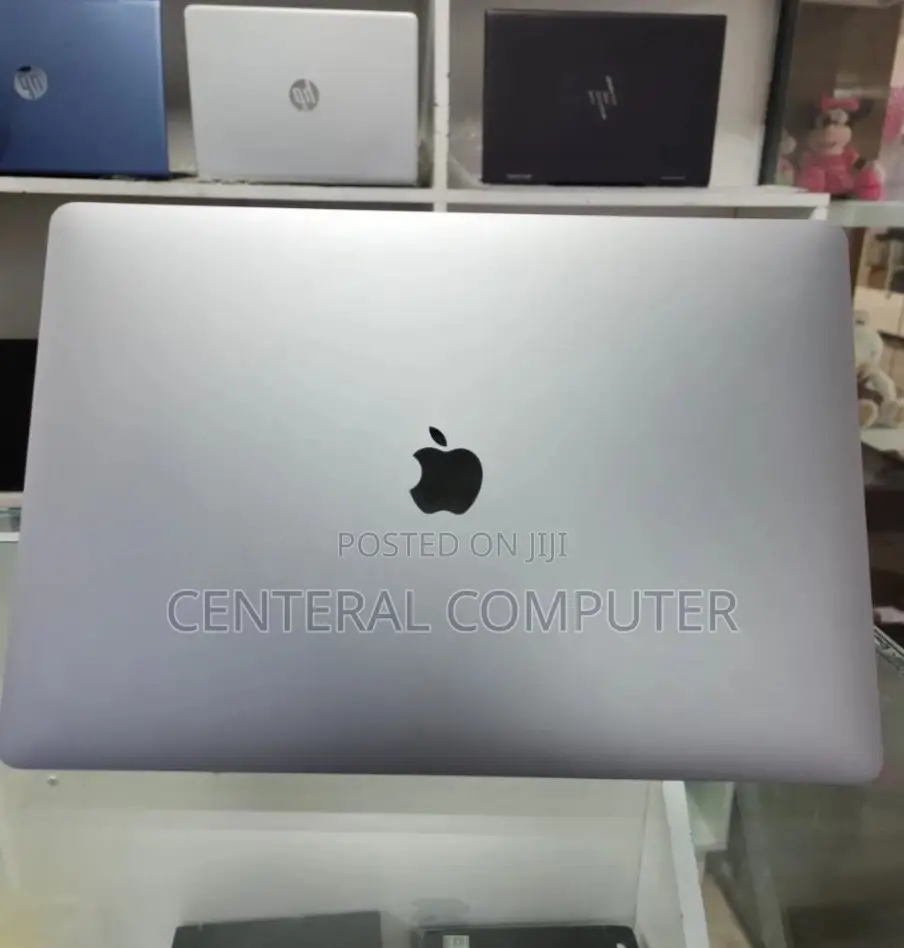 New Laptop Apple MacBook Pro 2018 32GB Intel Core I9 SSD 1T