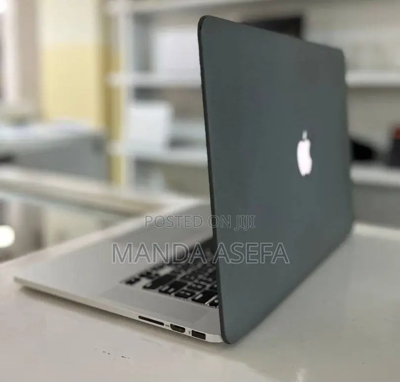 New Laptop Apple MacBook Pro 2015 16GB Intel Core I7 SSD 1T