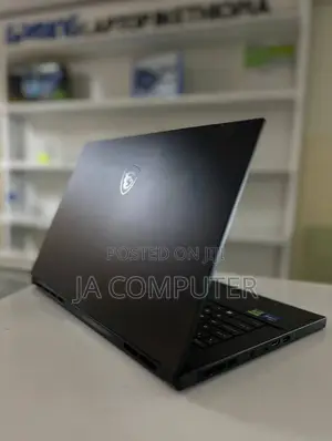 New Laptop MSI Stealth GS77 16GB Intel Core I7 SSD 1T